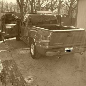 Meet your Posher, Reyes moreno